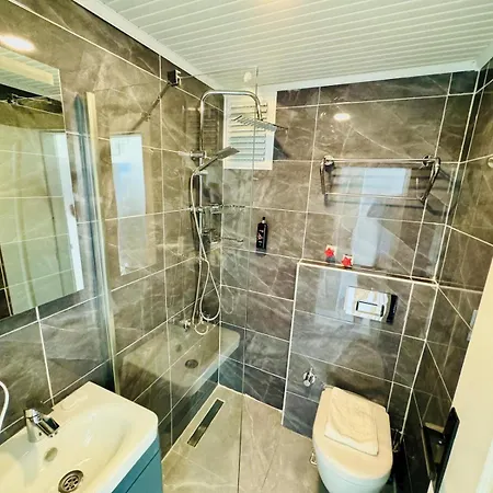 فندق Sea Door فتحية