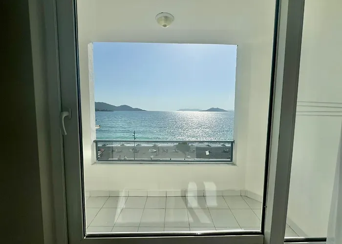 Hotel Sea Door